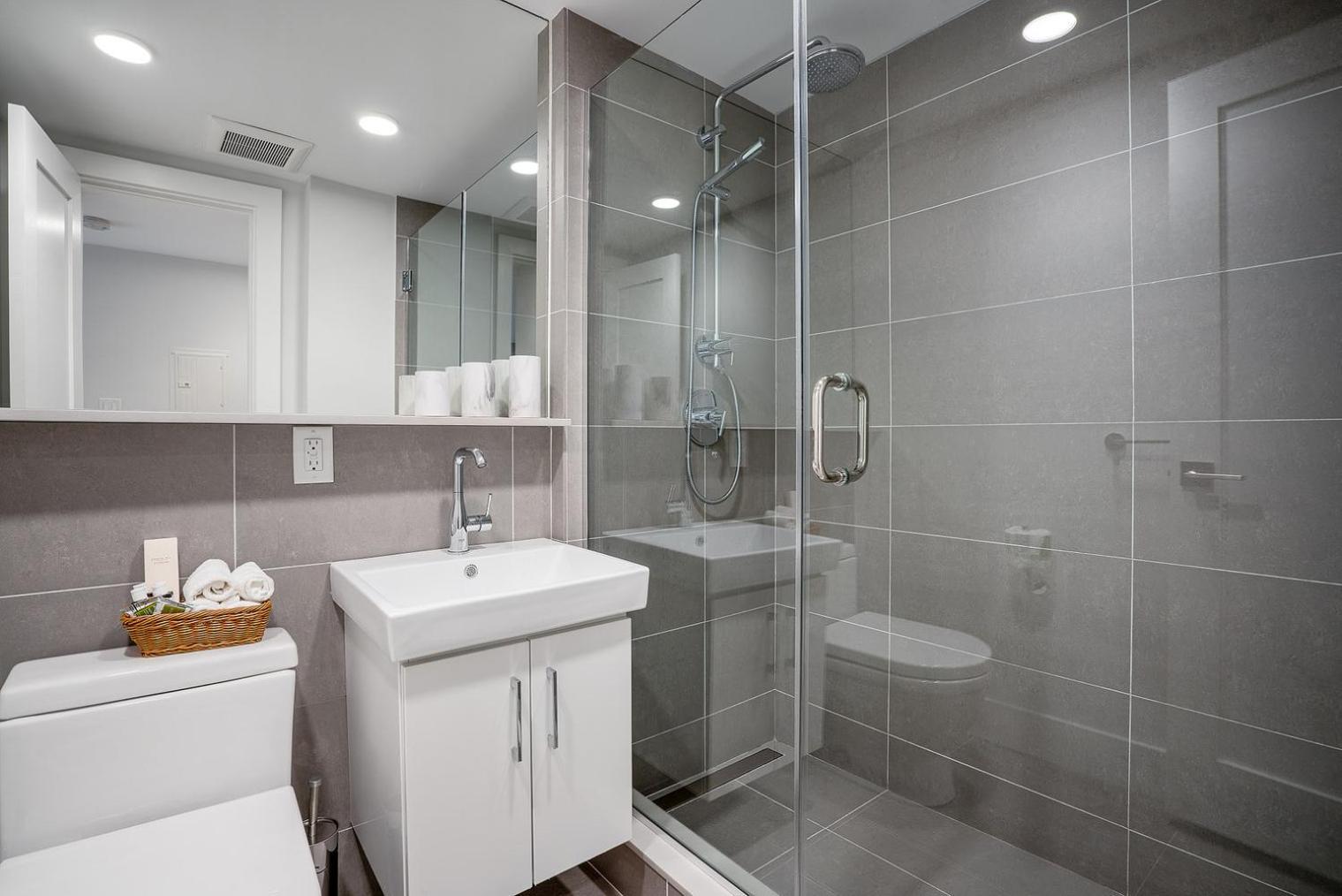 Harvard Sq 1br W Balcony Nr Shops Campus Bos-143 *